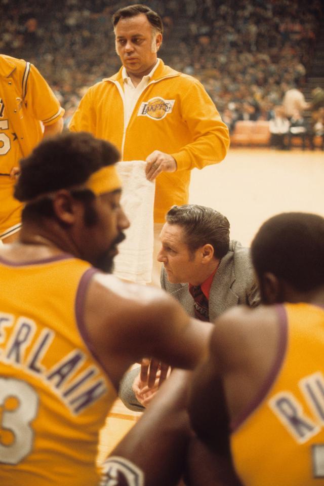 我们可以回 我们可以回