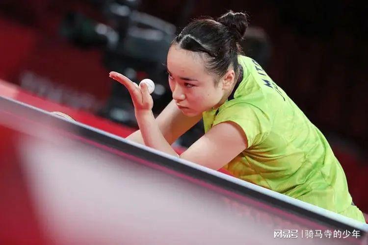 并踏上健身 并踏上健身