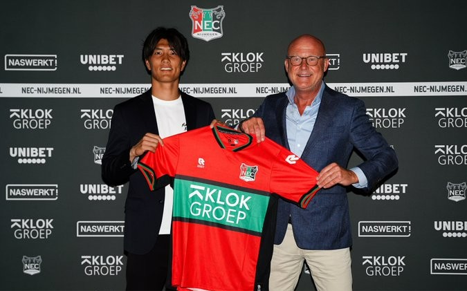 显得束手束 显得束手束